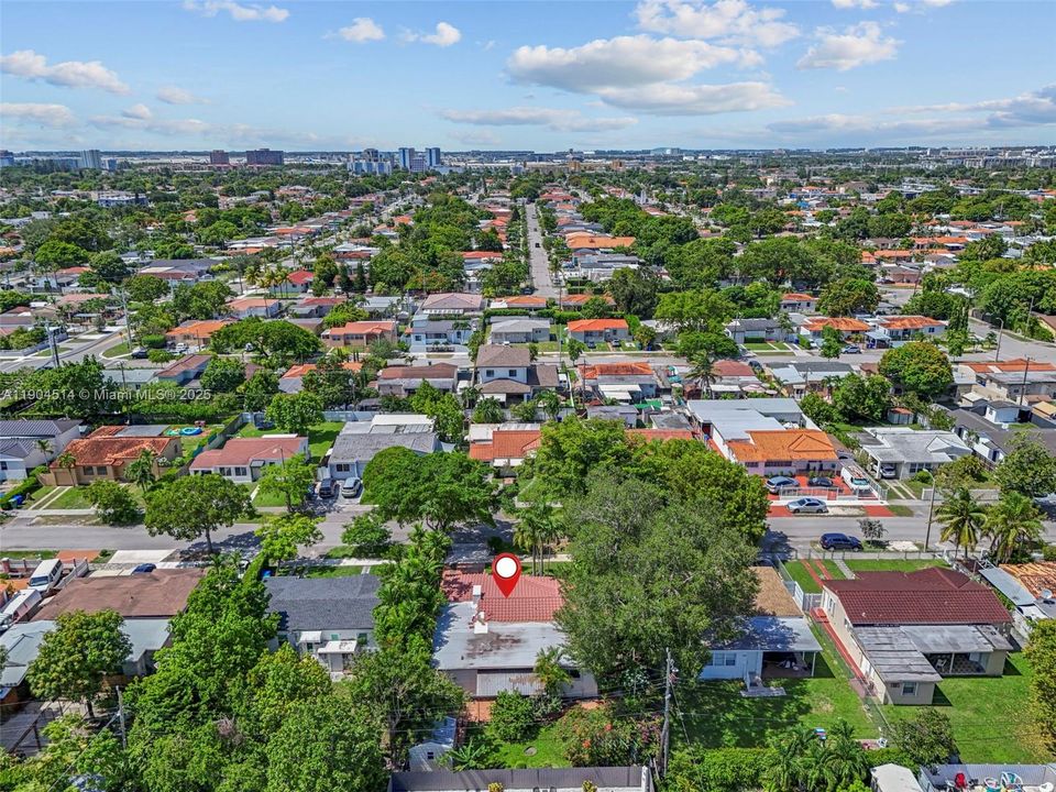 Недавно арендовано: $3,999 (3 спален, 2 ванн, 1683 Квадратных фут)