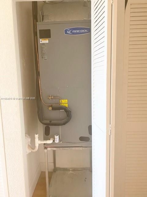 Active With Contract: $1,595 (1 beds, 1 baths, 720 Square Feet)