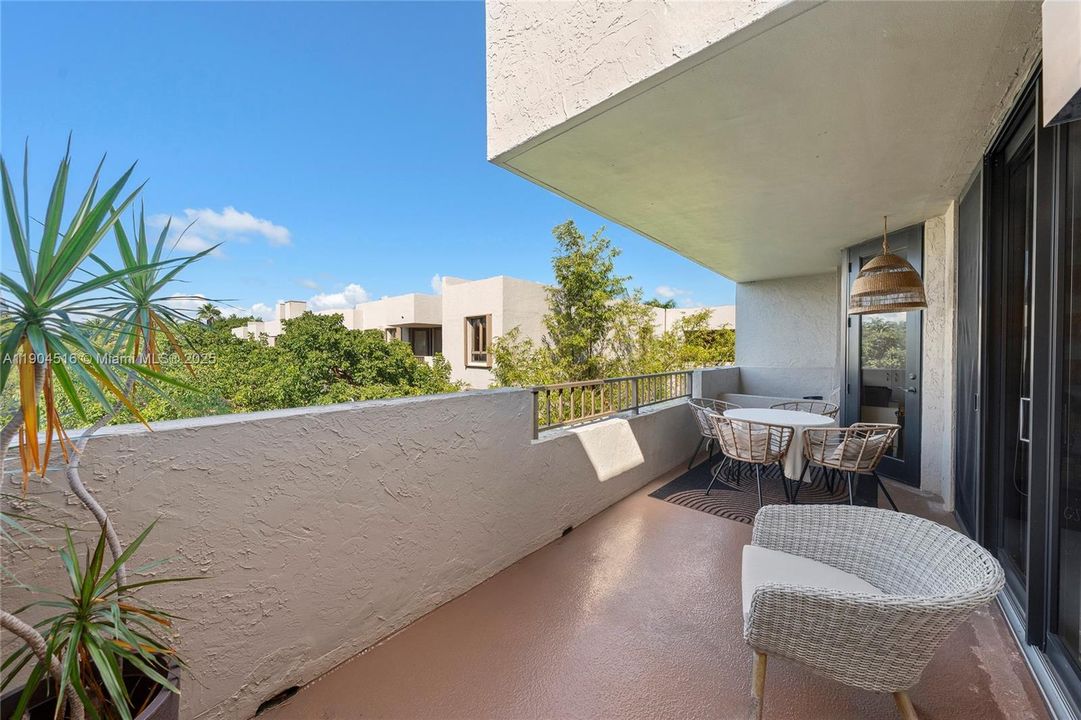 待售: $1,295,000 (3 贝兹, 2 浴室, 1600 平方英尺)