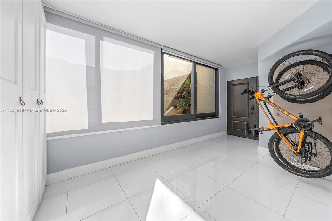 待售: $1,295,000 (3 贝兹, 2 浴室, 1600 平方英尺)