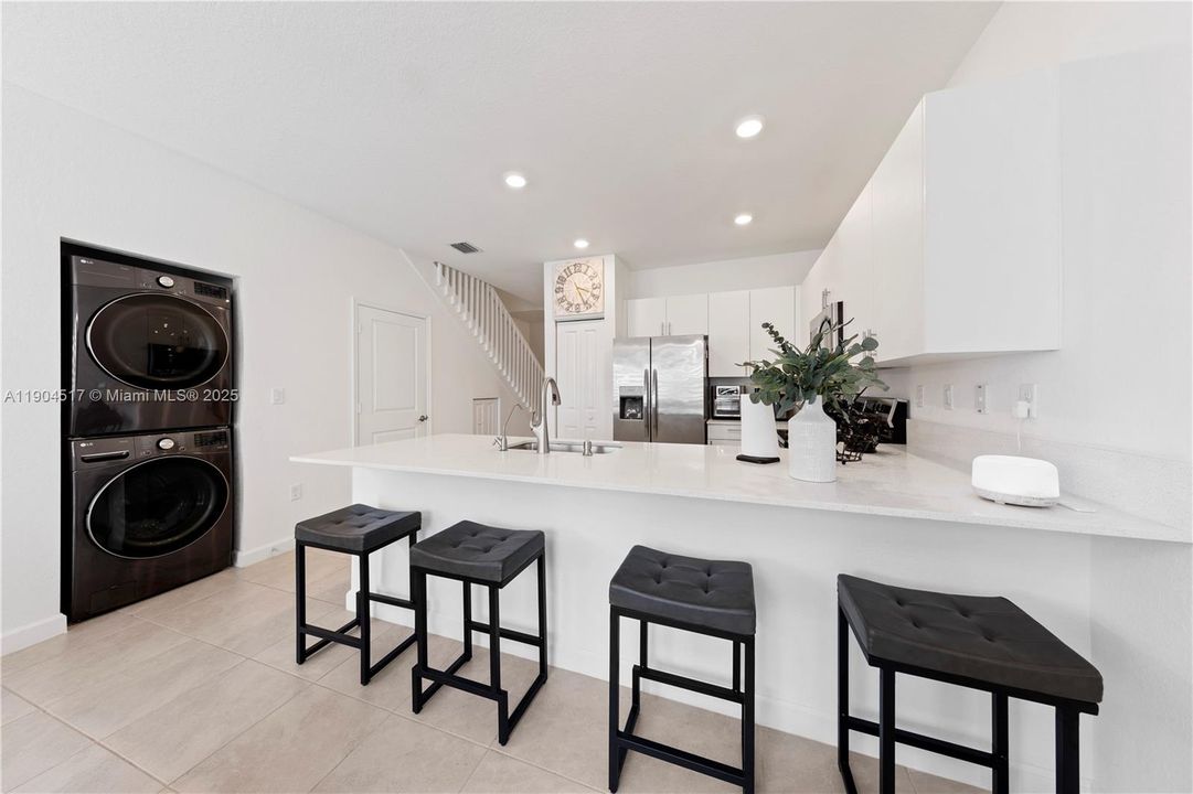 For Sale: $424,990 (3 beds, 2 baths, 1393 Square Feet)