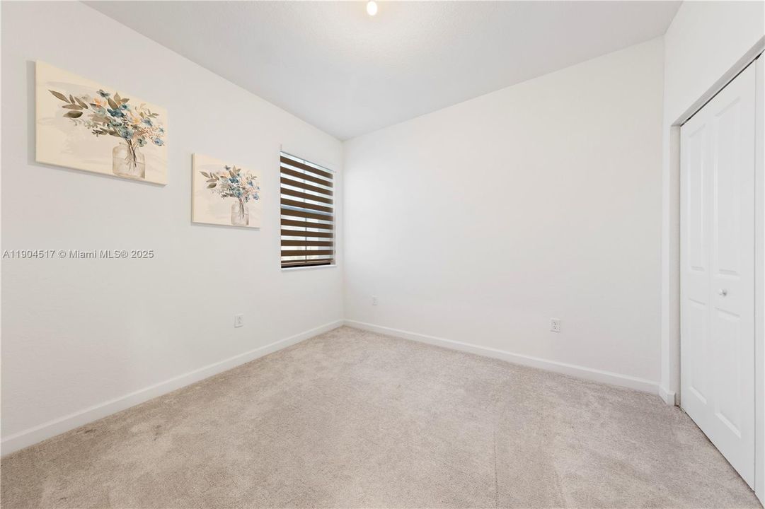 For Sale: $424,990 (3 beds, 2 baths, 1393 Square Feet)