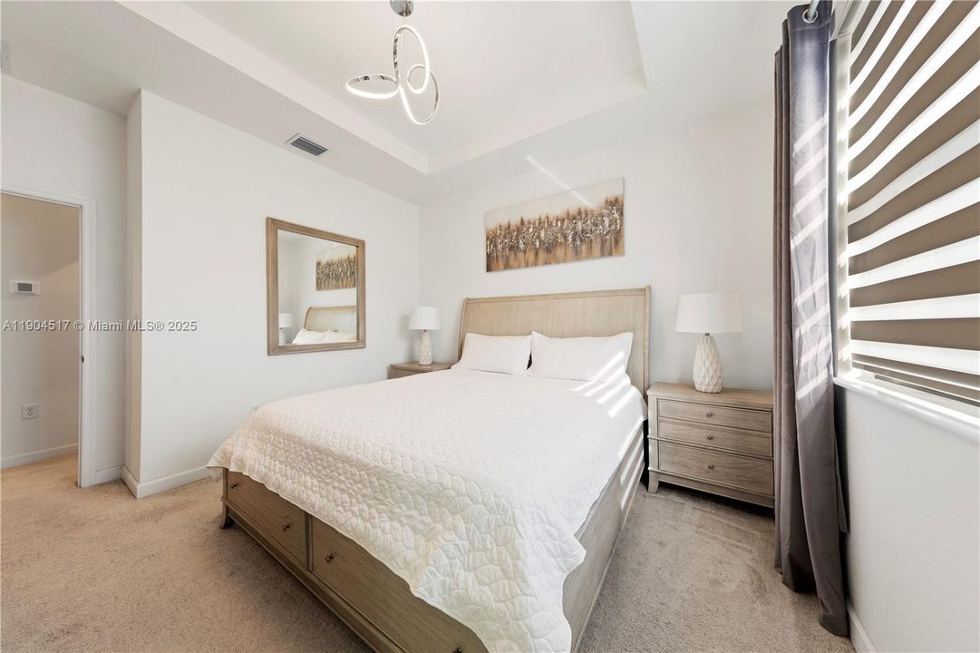 For Sale: $424,990 (3 beds, 2 baths, 1393 Square Feet)