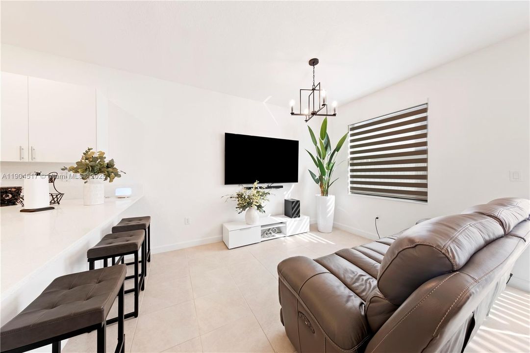 For Sale: $424,990 (3 beds, 2 baths, 1393 Square Feet)