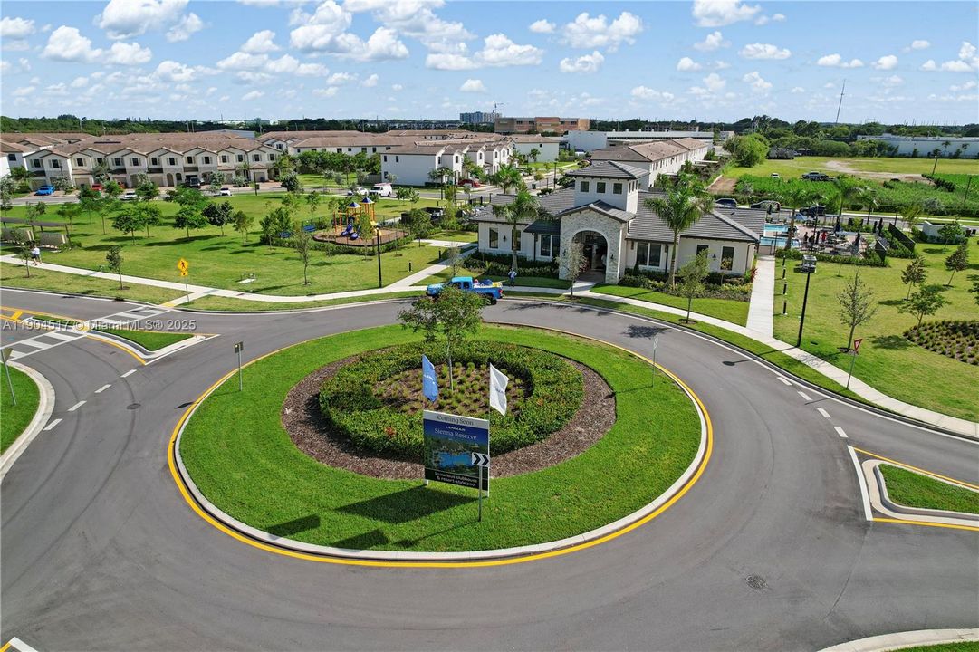 For Sale: $424,990 (3 beds, 2 baths, 1393 Square Feet)