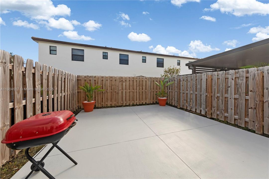 For Sale: $424,990 (3 beds, 2 baths, 1393 Square Feet)