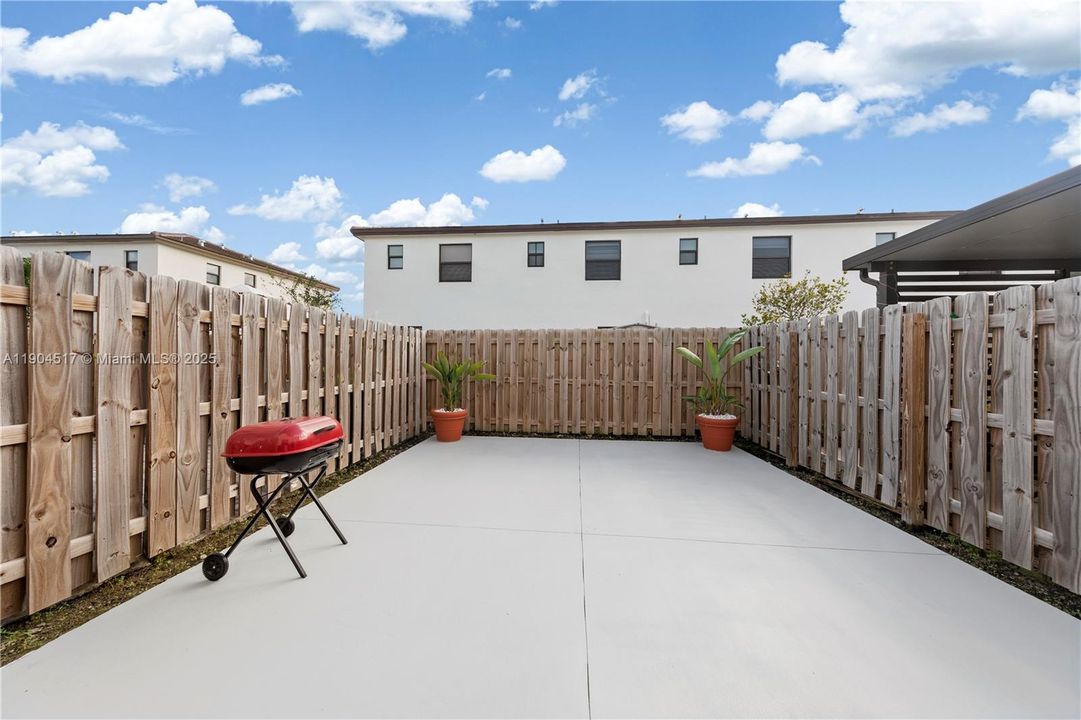 For Sale: $424,990 (3 beds, 2 baths, 1393 Square Feet)