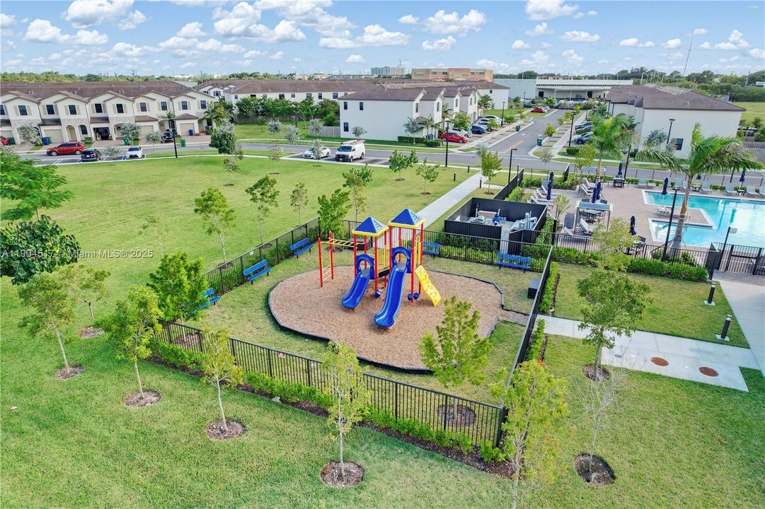 For Sale: $424,990 (3 beds, 2 baths, 1393 Square Feet)