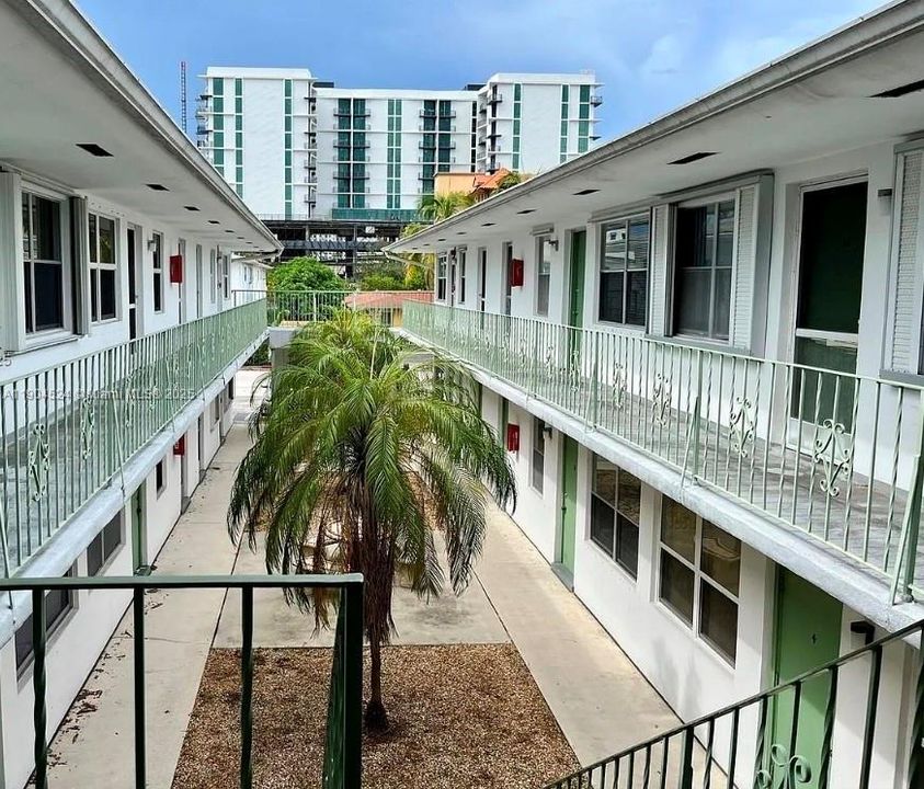 For Rent: $1,600 (1 beds, 1 baths, 548 Square Feet)