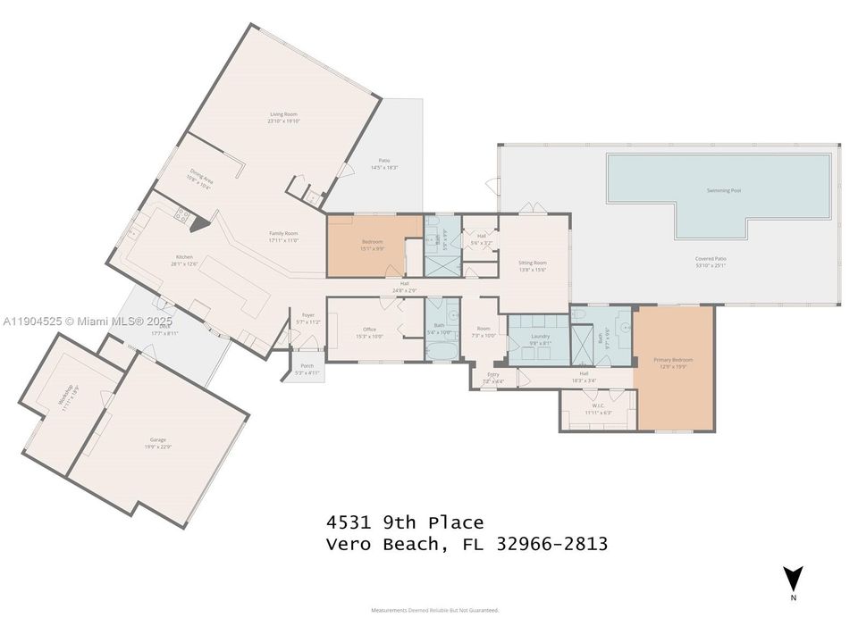 合同活跃: $725,200 (4 贝兹, 3 浴室, 2833 平方英尺)