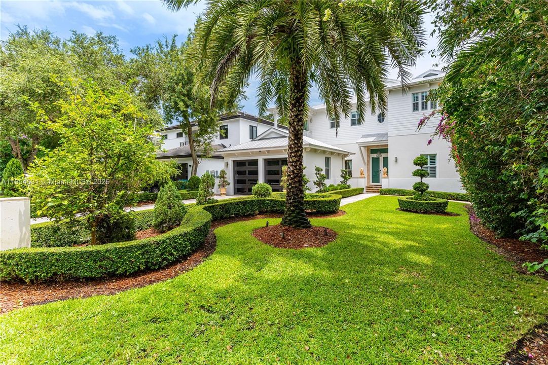 合同活跃: $1,650,000 (4 贝兹, 4 浴室, 3360 平方英尺)