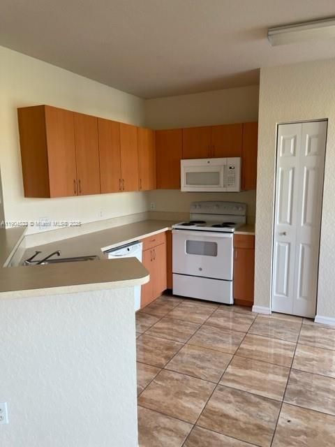 For Rent: $2,490 (3 beds, 2 baths, 1553 Square Feet)