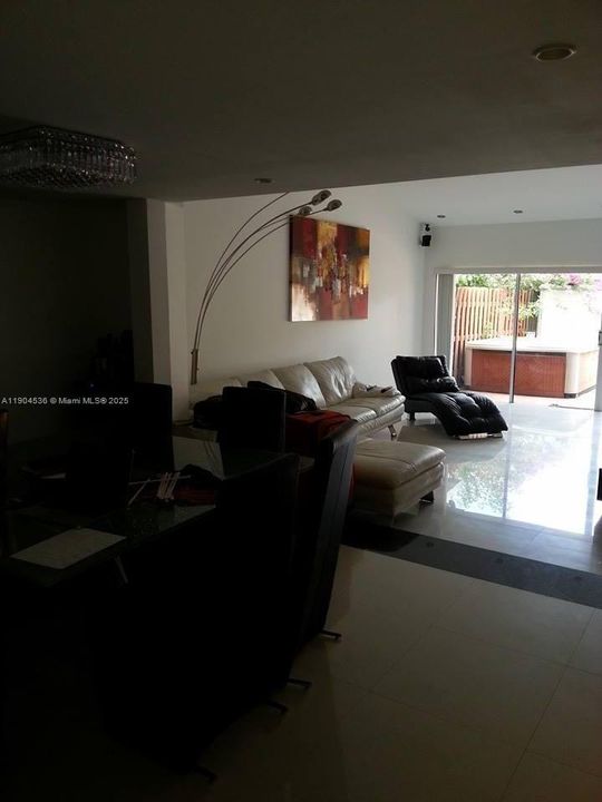 For Sale: $490,000 (2 beds, 2 baths, 1580 Square Feet)