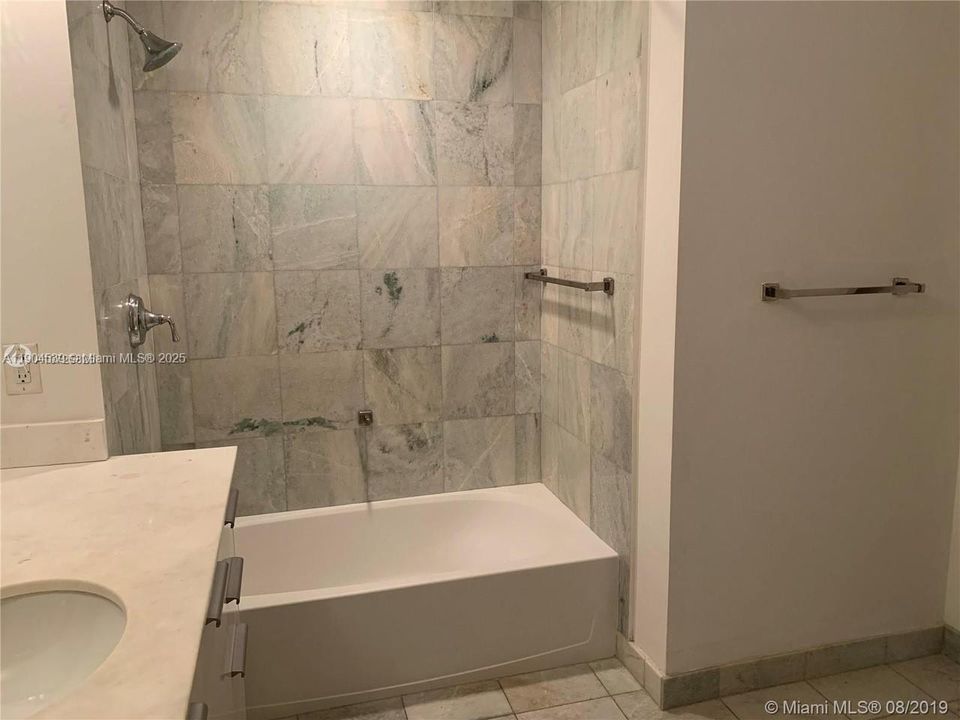 Recientemente alquilado: $2,200 (0 camas, 1 baños, 613 Pies cuadrados)