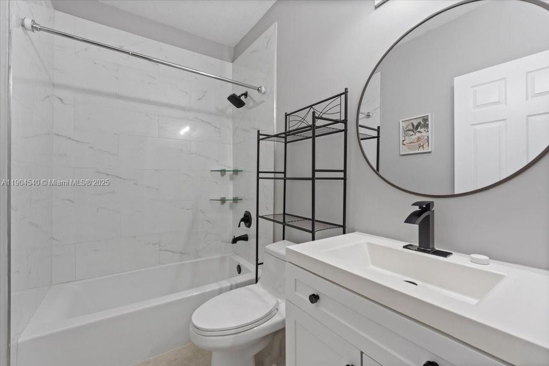 For Sale: $470,000 (3 beds, 2 baths, 1601 Square Feet)