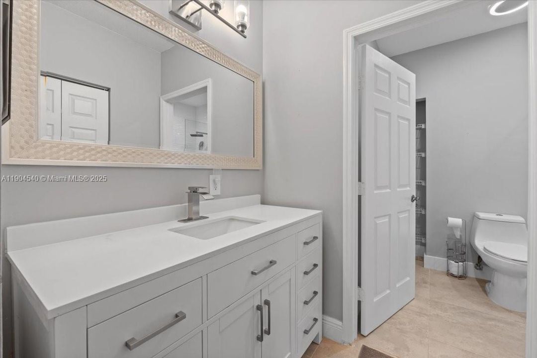 For Sale: $470,000 (3 beds, 2 baths, 1601 Square Feet)