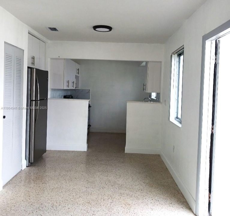 Recently Rented: $2,000 (2 beds, 1 baths, 620 Square Feet)