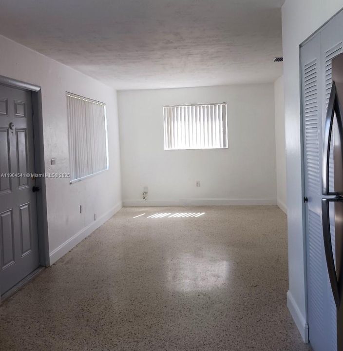 Recently Rented: $2,000 (2 beds, 1 baths, 620 Square Feet)