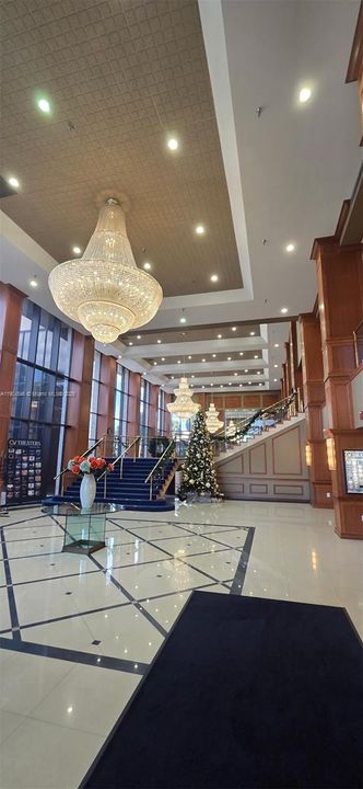 待售: $149,000 (1 贝兹, 1 浴室, 811 平方英尺)