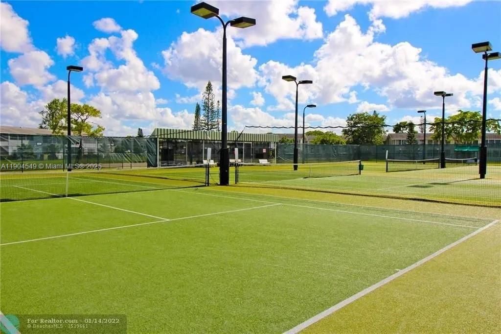 出租: $2,000 (1 贝兹, 1 浴室, 719 平方英尺)