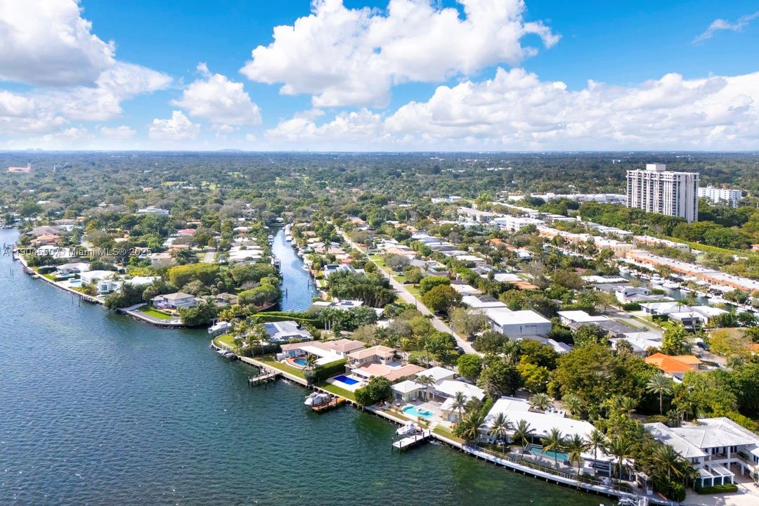 Recently Sold: $6,900,000 (4 beds, 3 baths, 0 Square Feet)