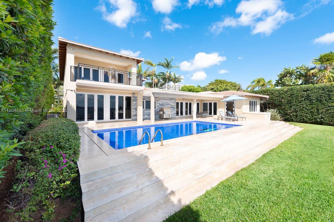 Recently Sold: $6,900,000 (4 beds, 3 baths, 0 Square Feet)