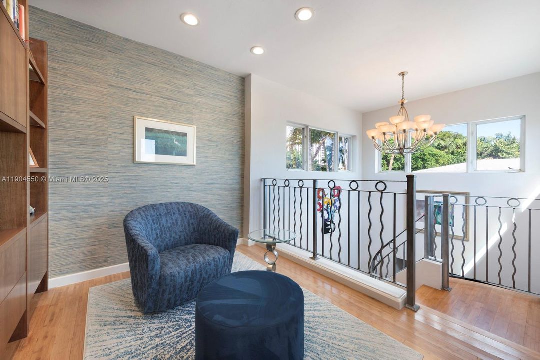 Recently Sold: $6,900,000 (4 beds, 3 baths, 0 Square Feet)