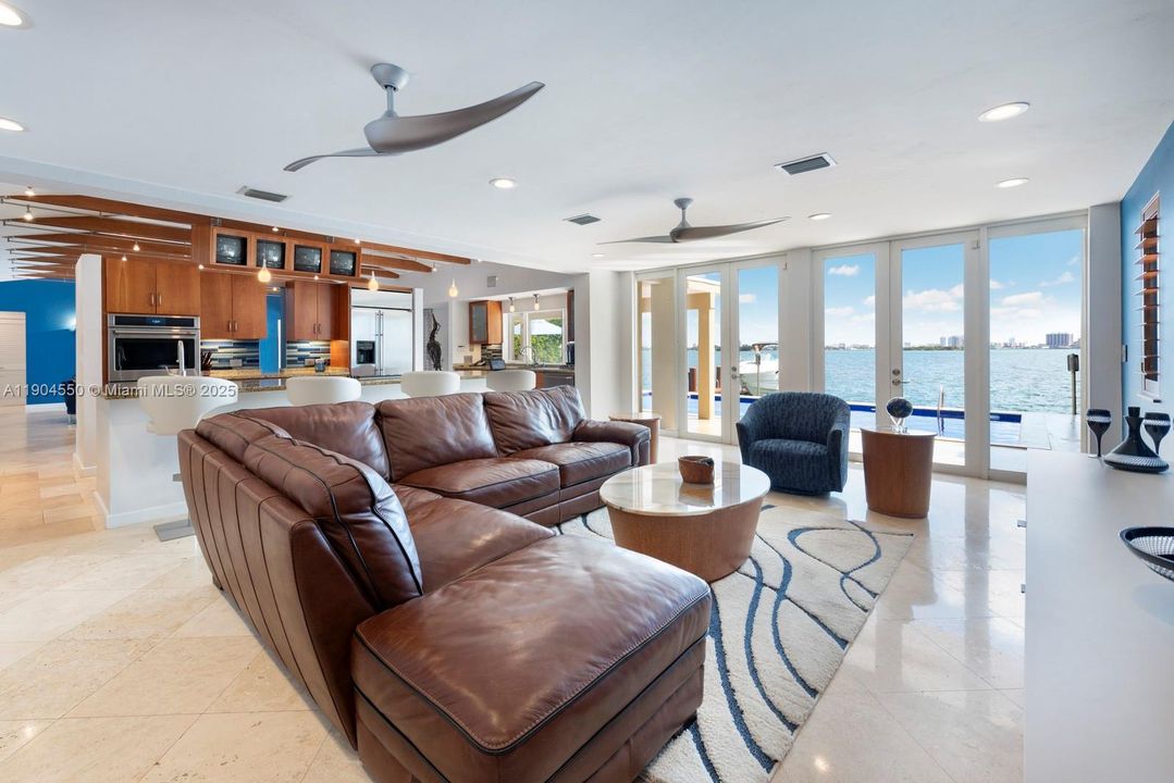 Recently Sold: $6,900,000 (4 beds, 3 baths, 0 Square Feet)