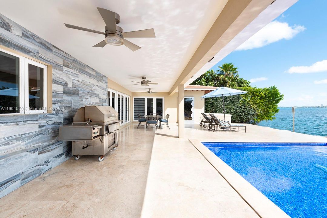 Recently Sold: $6,900,000 (4 beds, 3 baths, 0 Square Feet)