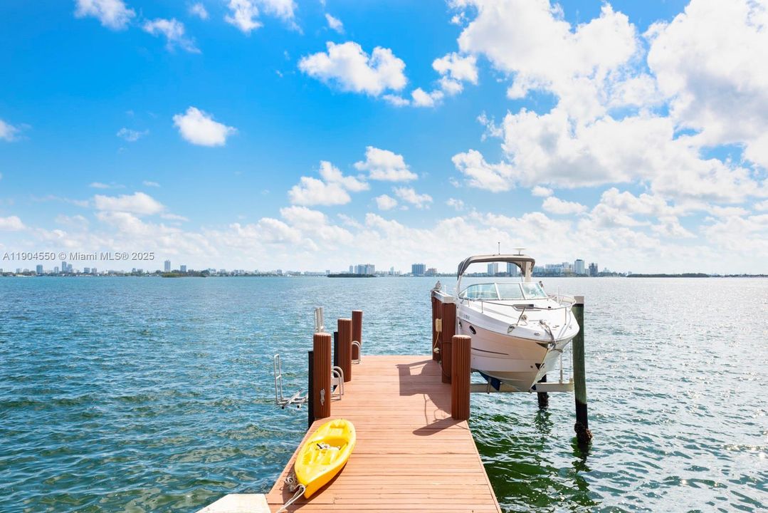 Recently Sold: $6,900,000 (4 beds, 3 baths, 0 Square Feet)