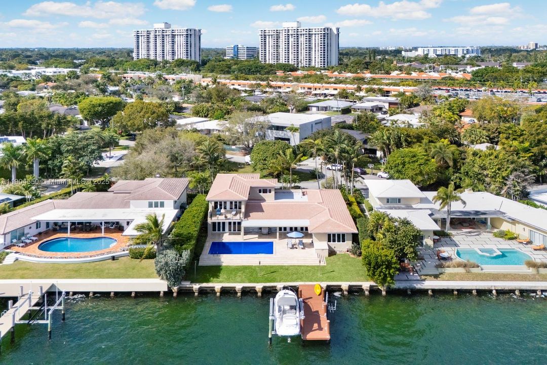 Recently Sold: $6,900,000 (4 beds, 3 baths, 0 Square Feet)