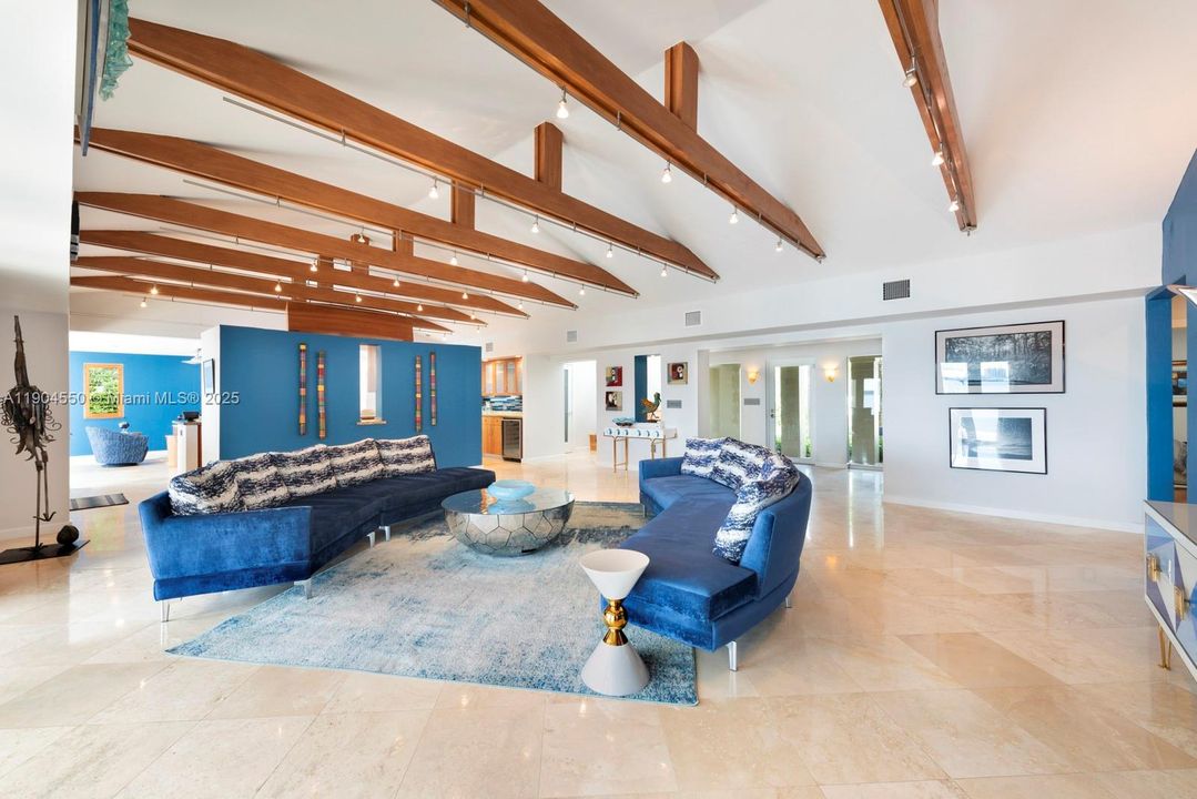 Recently Sold: $6,900,000 (4 beds, 3 baths, 0 Square Feet)