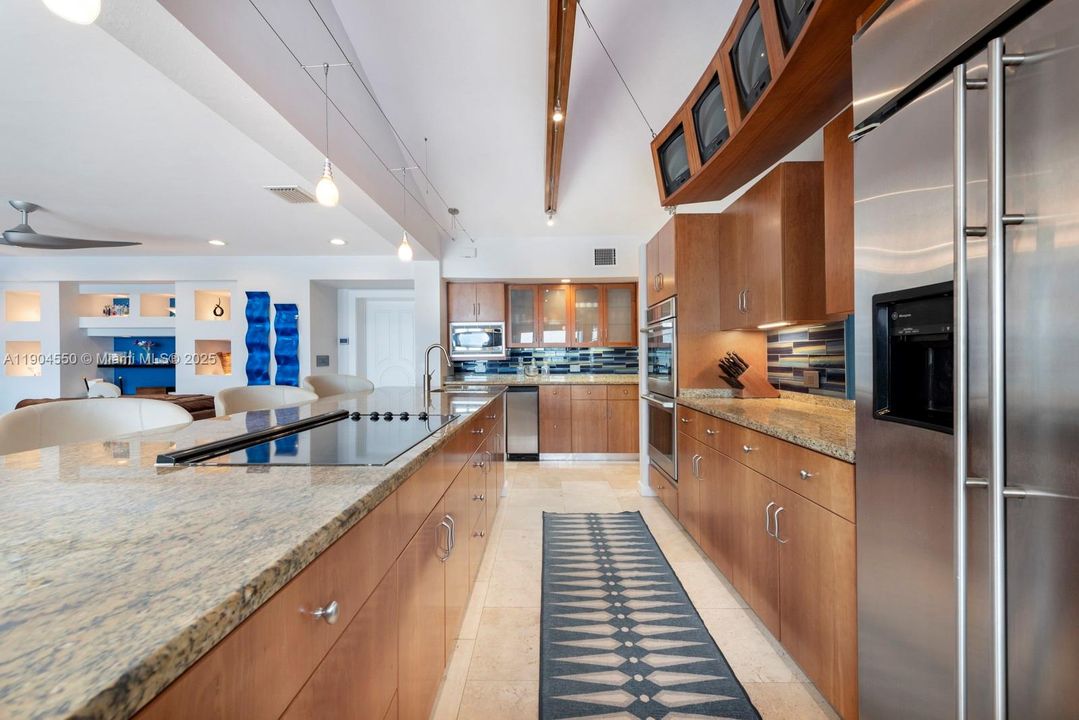 Recently Sold: $6,900,000 (4 beds, 3 baths, 0 Square Feet)