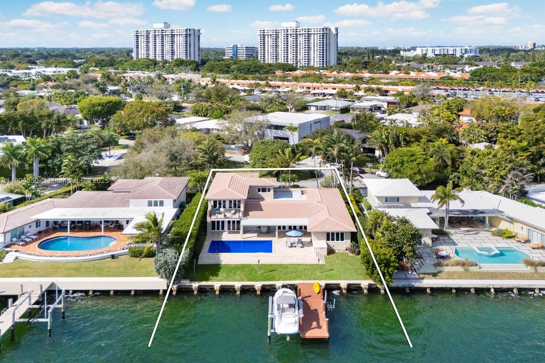 Recently Sold: $6,900,000 (4 beds, 3 baths, 0 Square Feet)