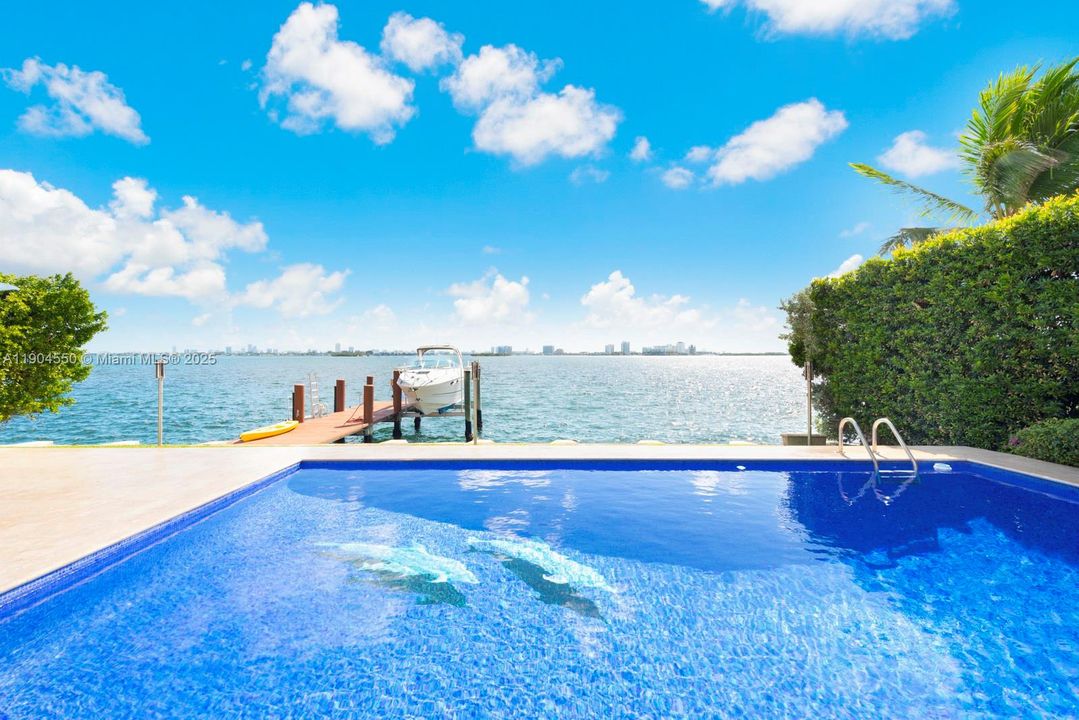 Recently Sold: $6,900,000 (4 beds, 3 baths, 0 Square Feet)