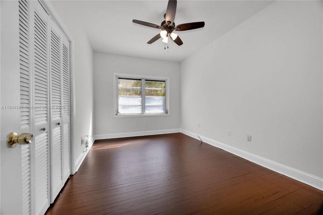 Recently Sold: $1,139,000 (3 beds, 2 baths, 1904 Square Feet)