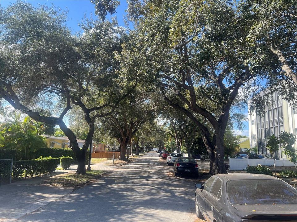 For Rent: $1,285 (0 beds, 1 baths, 500 Square Feet)