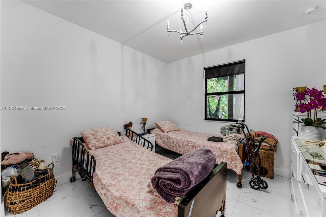 待售: $699,000 (5 贝兹, 3 浴室, 3436 平方英尺)