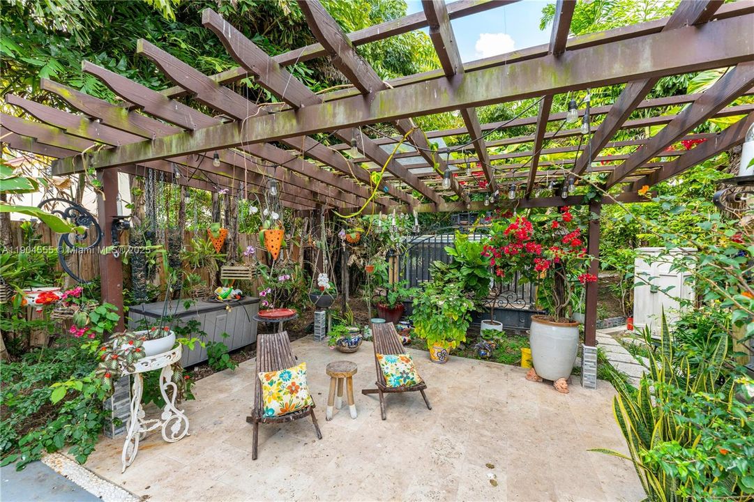 待售: $699,000 (5 贝兹, 3 浴室, 3436 平方英尺)