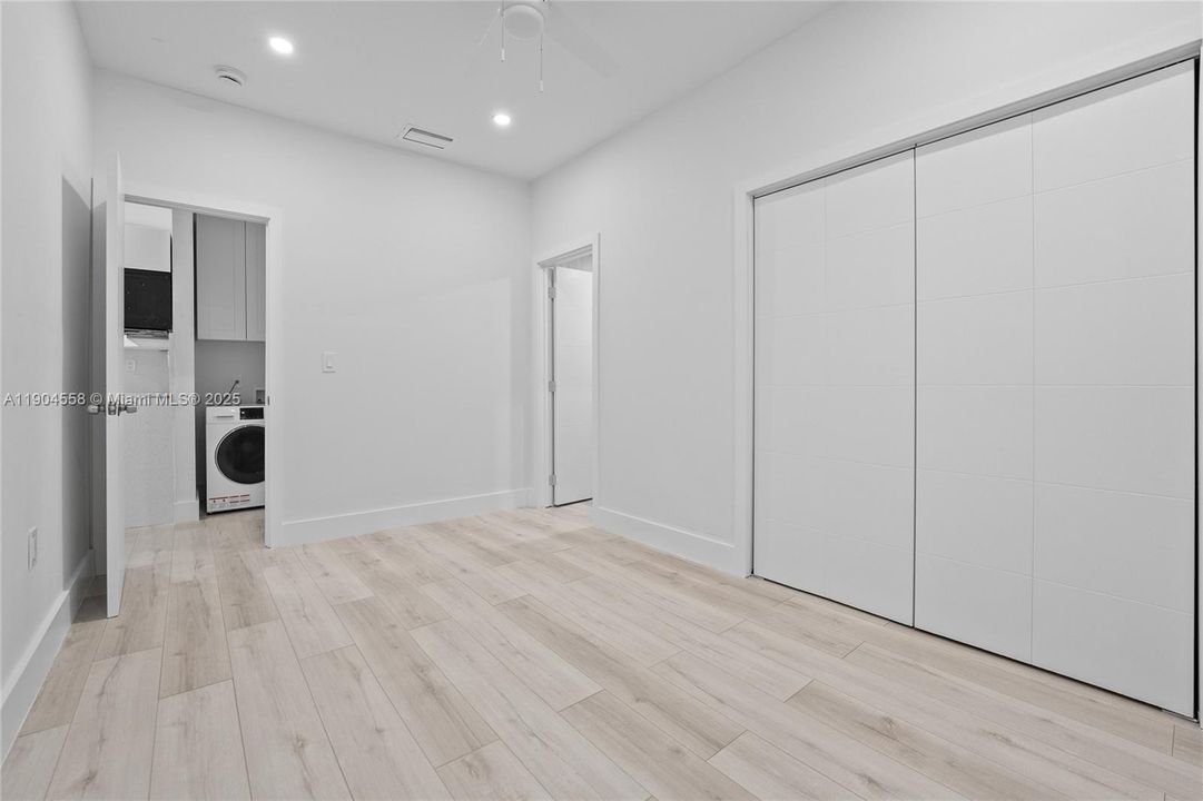 Recently Rented: $2,800 (2 beds, 2 baths, 1732 Square Feet)