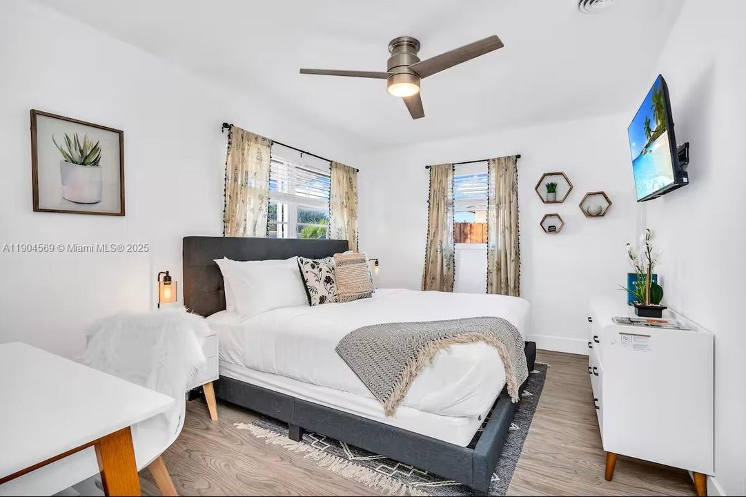 最近租的: $3,980 (4 贝兹, 2 浴室, 1550 平方英尺)