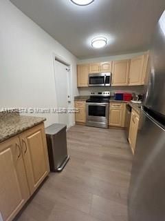 Recientemente alquilado: $2,700 (3 camas, 2 baños, 1269 Pies cuadrados)