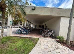 Recientemente alquilado: $2,700 (3 camas, 2 baños, 1269 Pies cuadrados)