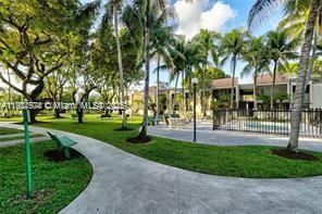 Recientemente alquilado: $2,700 (3 camas, 2 baños, 1269 Pies cuadrados)