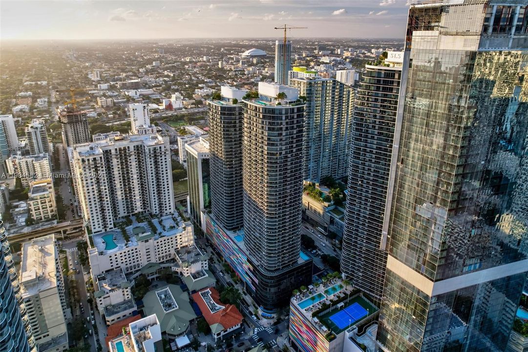 Recently Rented: $4,300 (1 beds, 2 baths, 843 Square Feet)