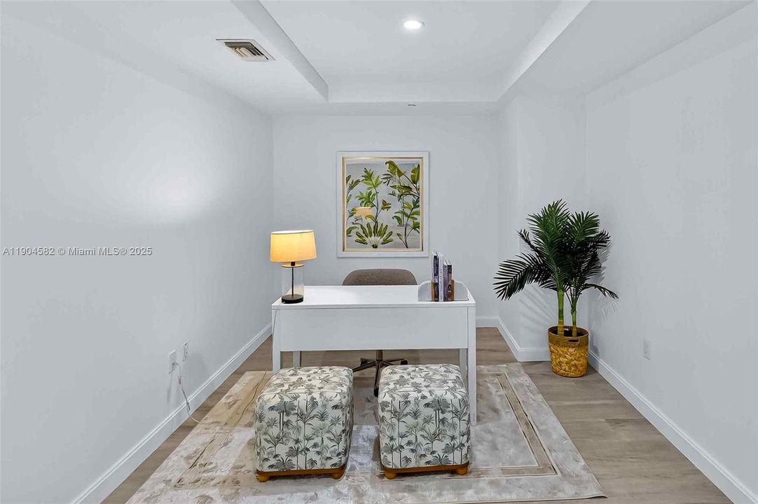 Recently Rented: $4,300 (1 beds, 2 baths, 843 Square Feet)