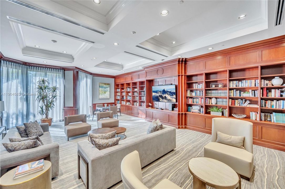 待售: $1,750,000 (4 贝兹, 4 浴室, 4050 平方英尺)