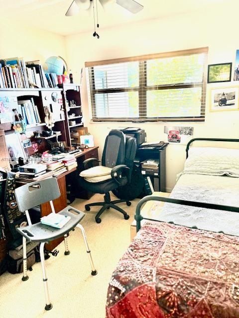 На продажу: $210,000 (2 спален, 1 ванн, 850 Квадратных фут)