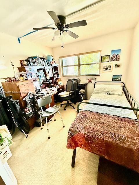 На продажу: $210,000 (2 спален, 1 ванн, 850 Квадратных фут)