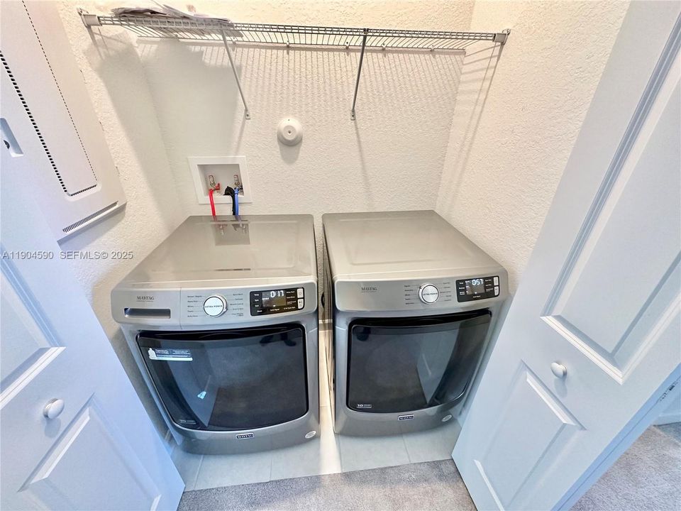 En Renta: $3,350 (3 camas, 2 baños, 1507 Pies cuadrados)